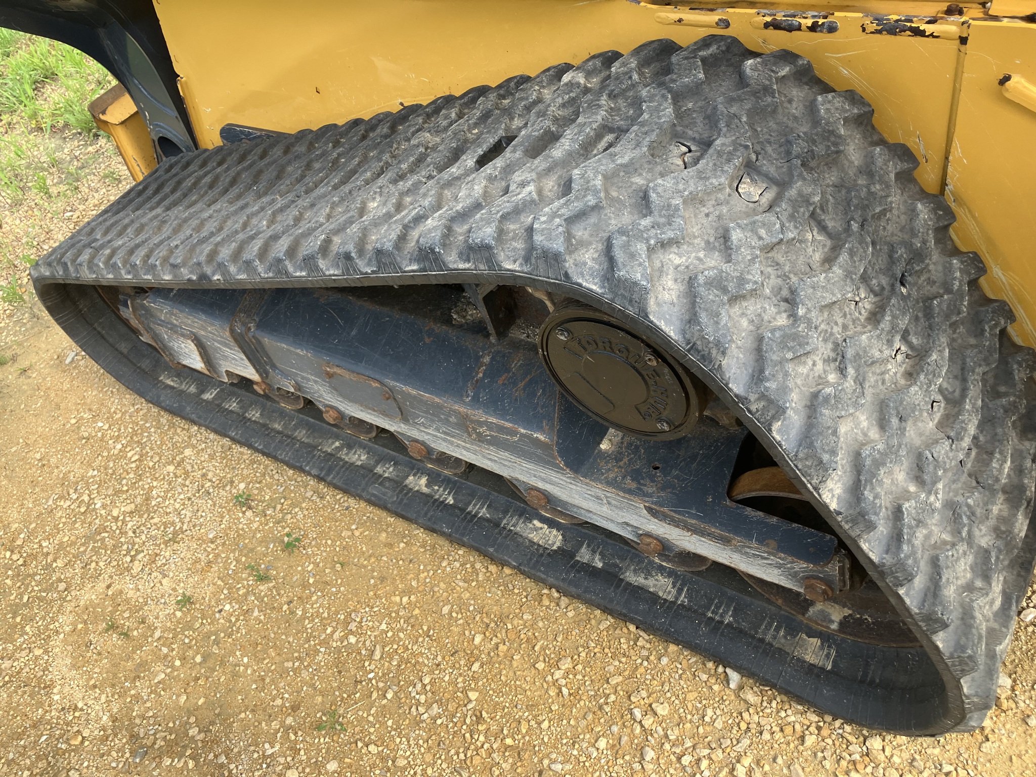 2020 John Deere 333G Image 9
