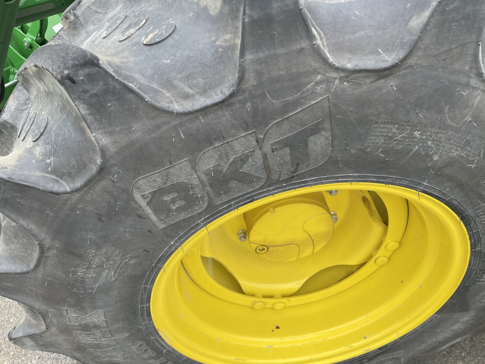 2024 John Deere 6110M Image 15