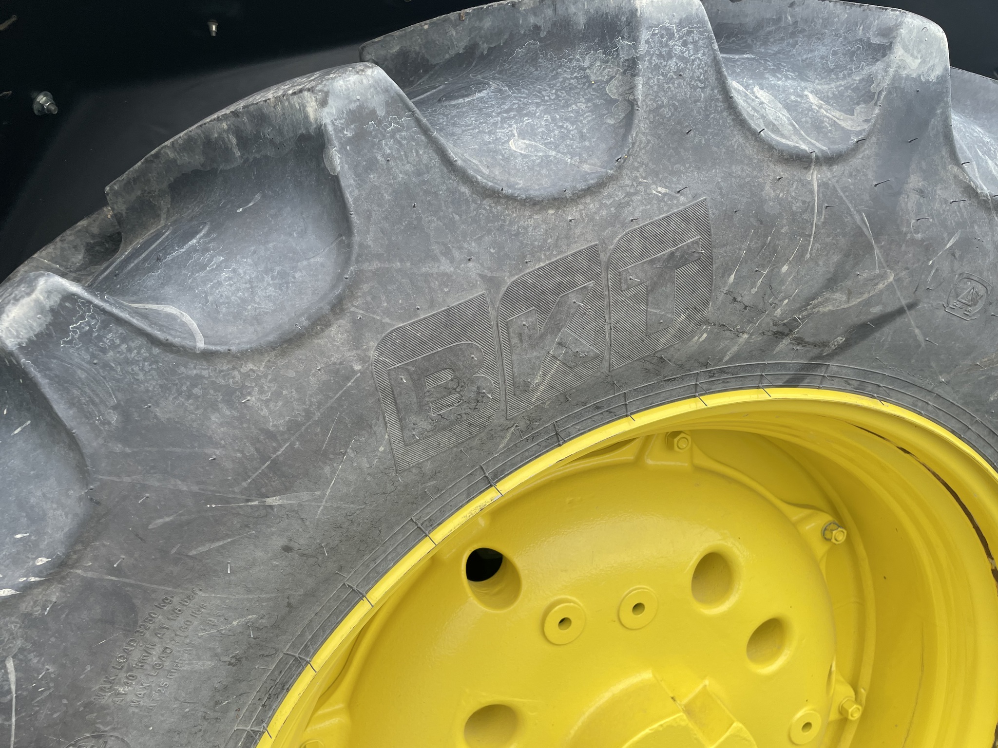 2024 John Deere 6110M Image 16