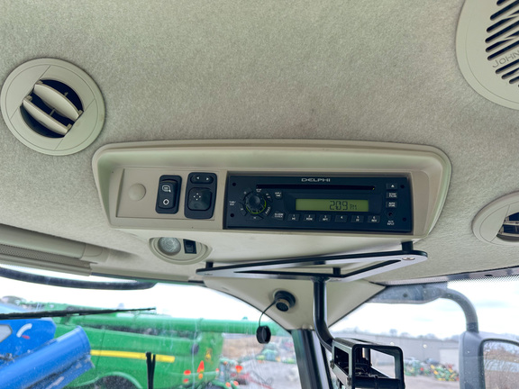 2012 John-Deere S660