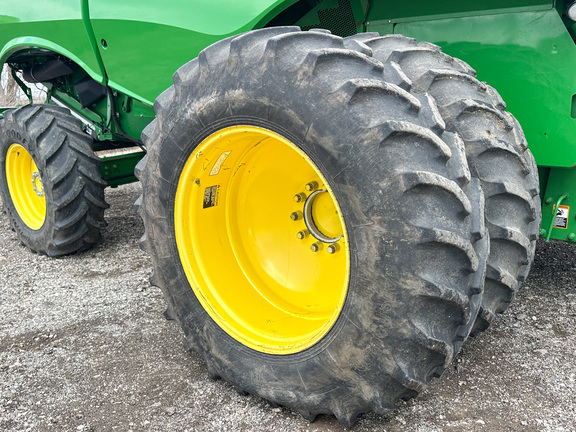 2012 John-Deere S660