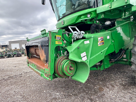 2012 John-Deere S660