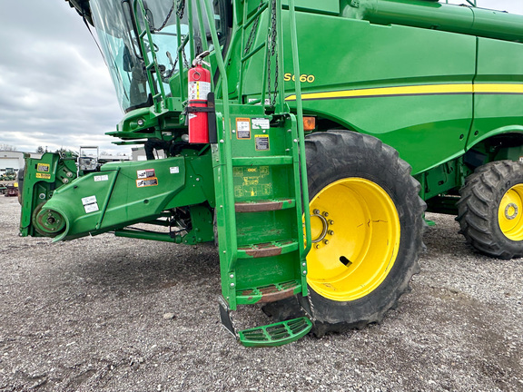 2012 John-Deere S660