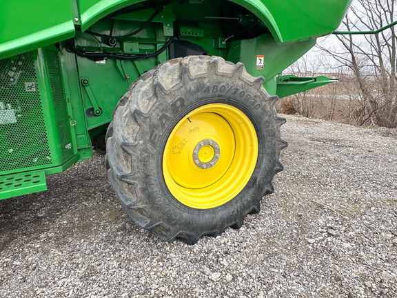 2012 John-Deere S660