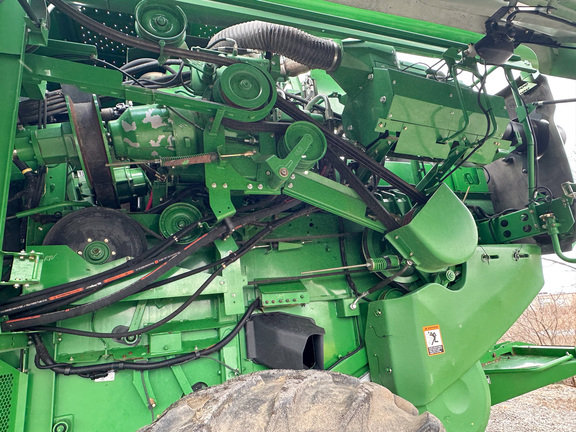 2012 John-Deere S660