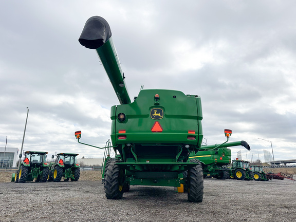 2012 John-Deere S660