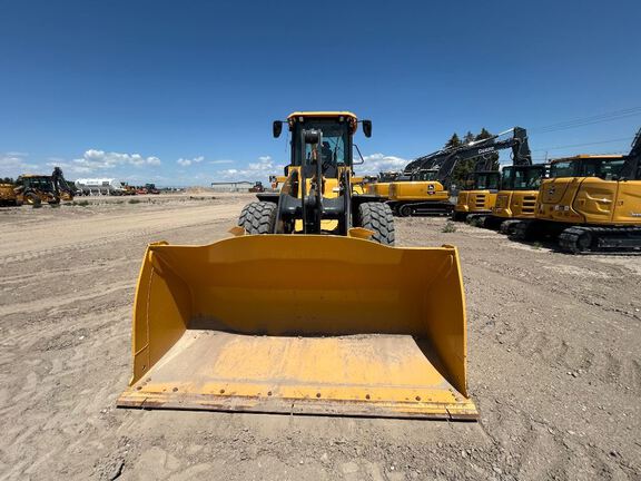 2024 John Deere 544P
