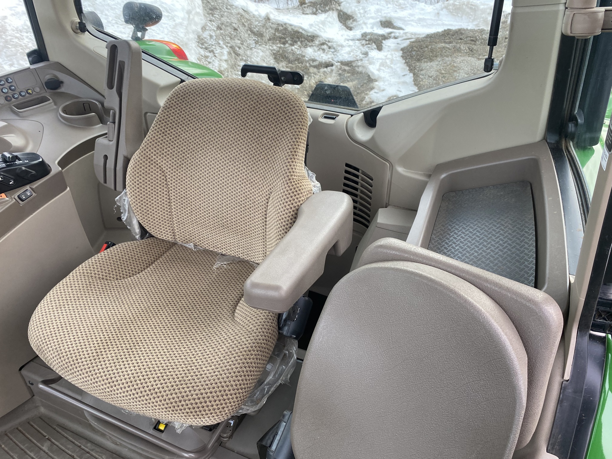 2024 John Deere 6175M Image 16