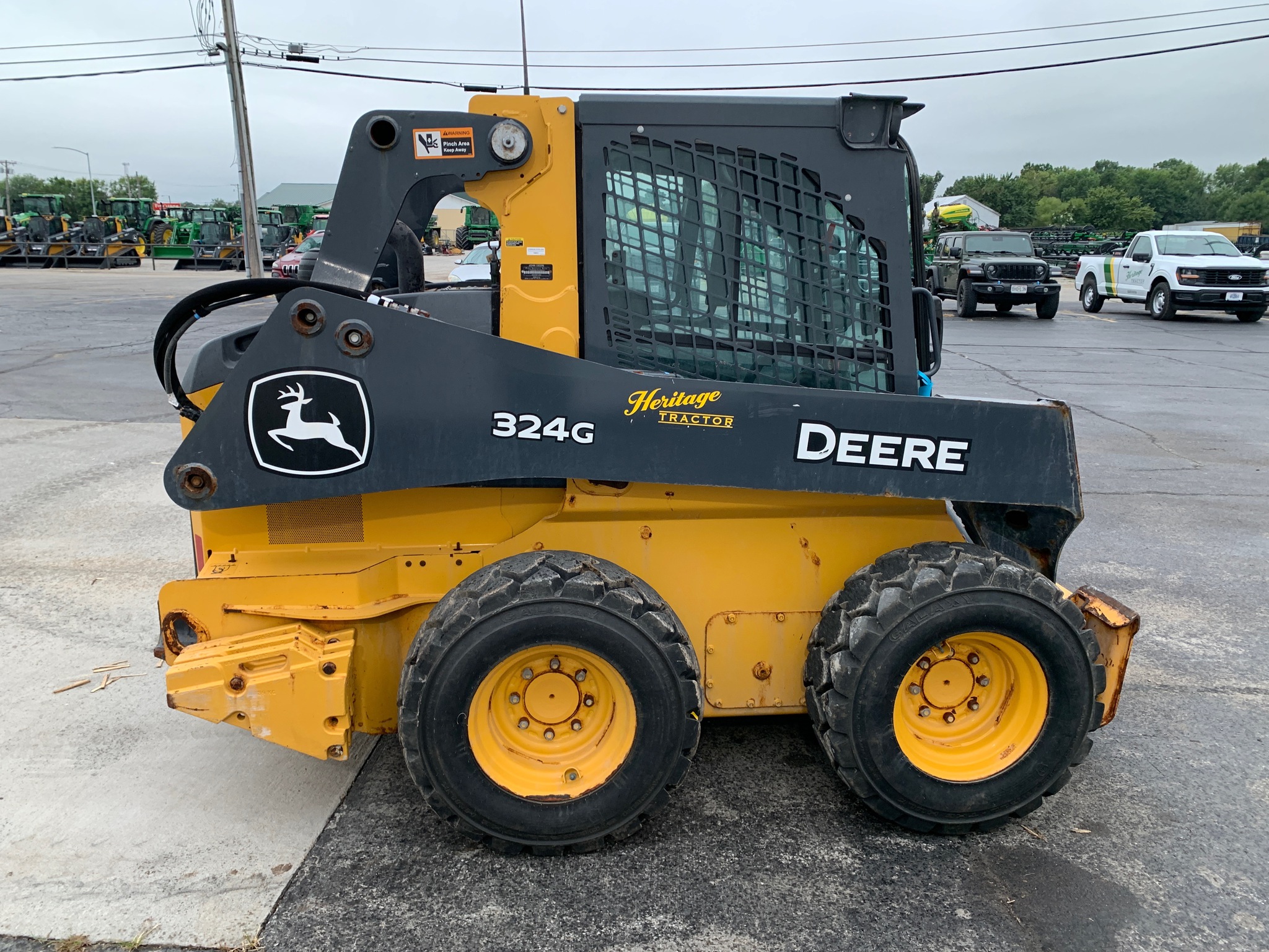  2022 John Deere 324G at Heritage Tractor in Smithville, MO