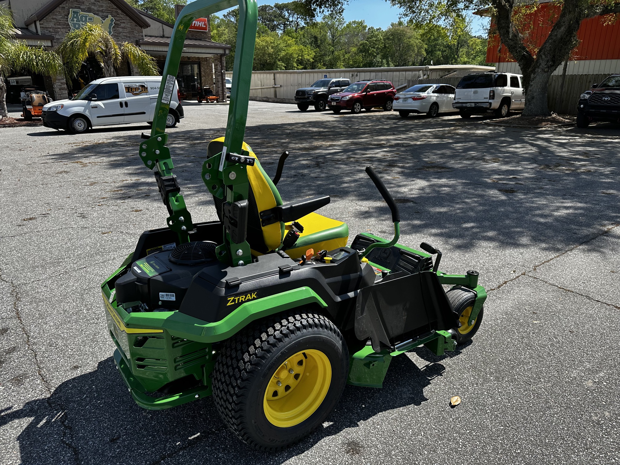 2025 John Deere Z530R Image 4