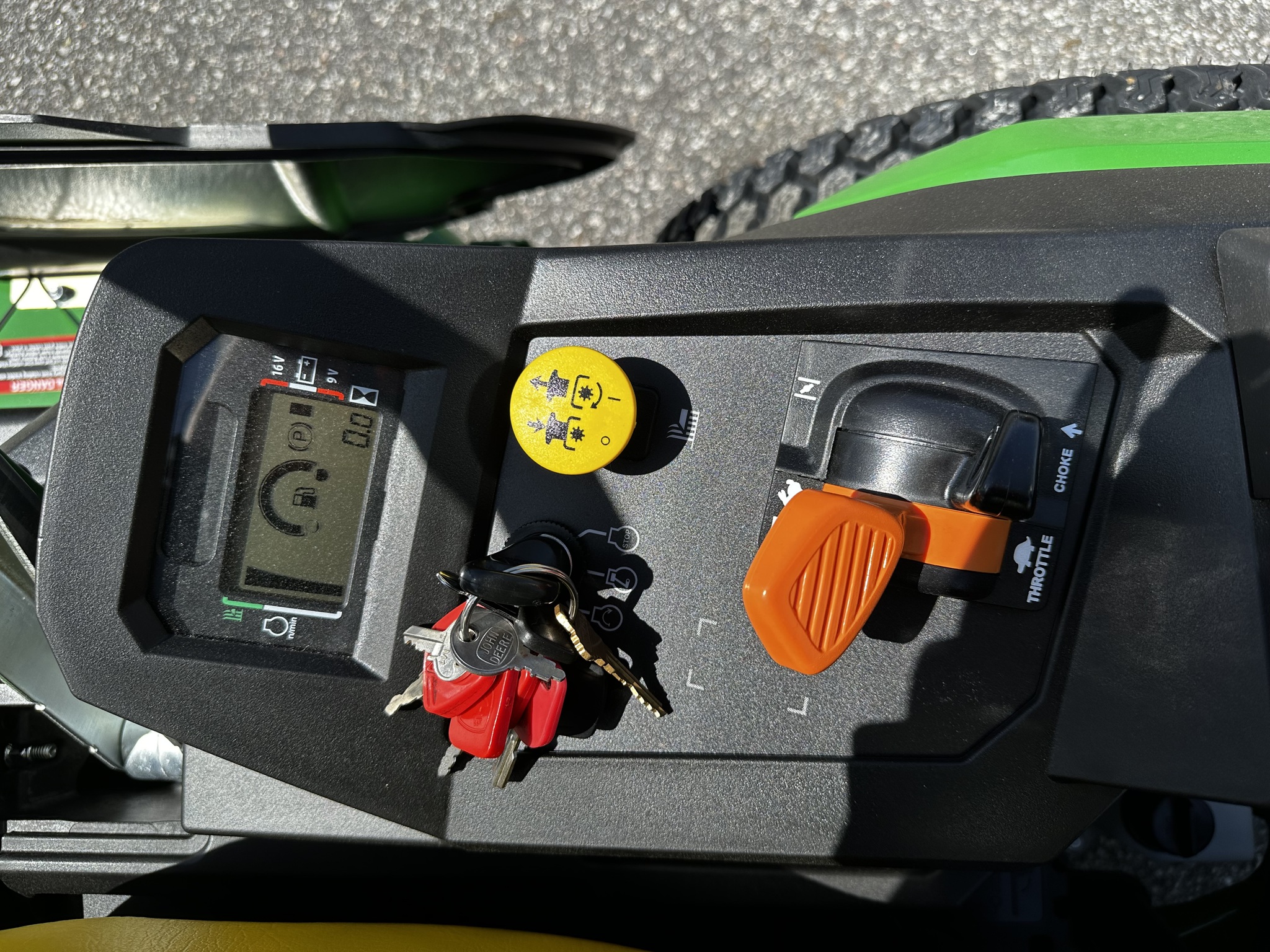 2025 John Deere Z530R Image 10