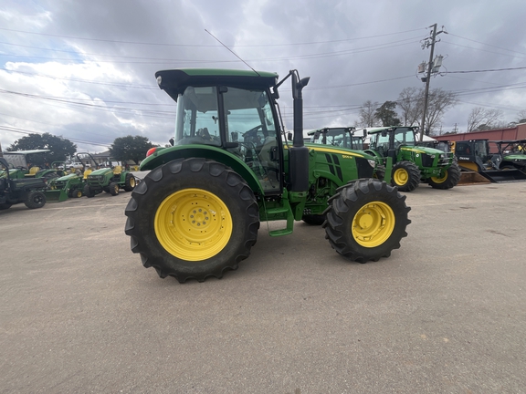 2023 John Deere 5105M Photo 12