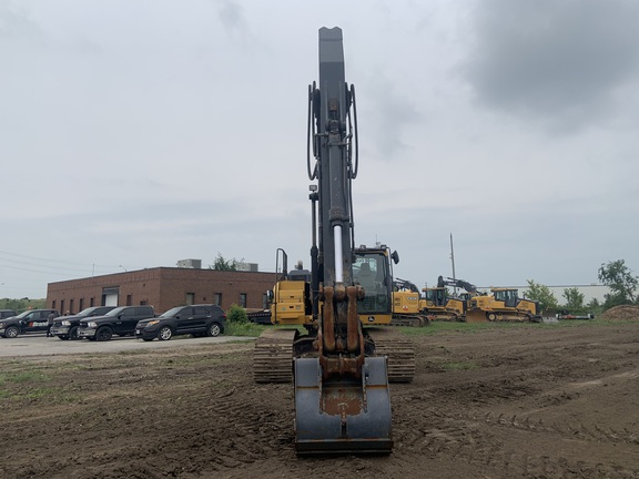 2017 John Deere 300G LC