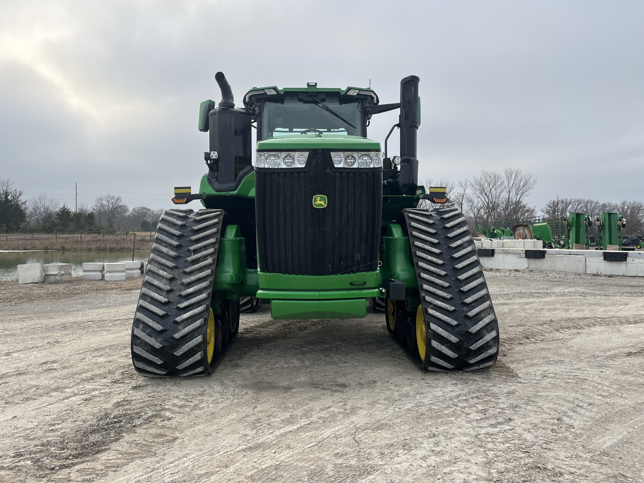  2022 John Deere 9RX 590 at Heritage Tractor in Pittsburg, KS
