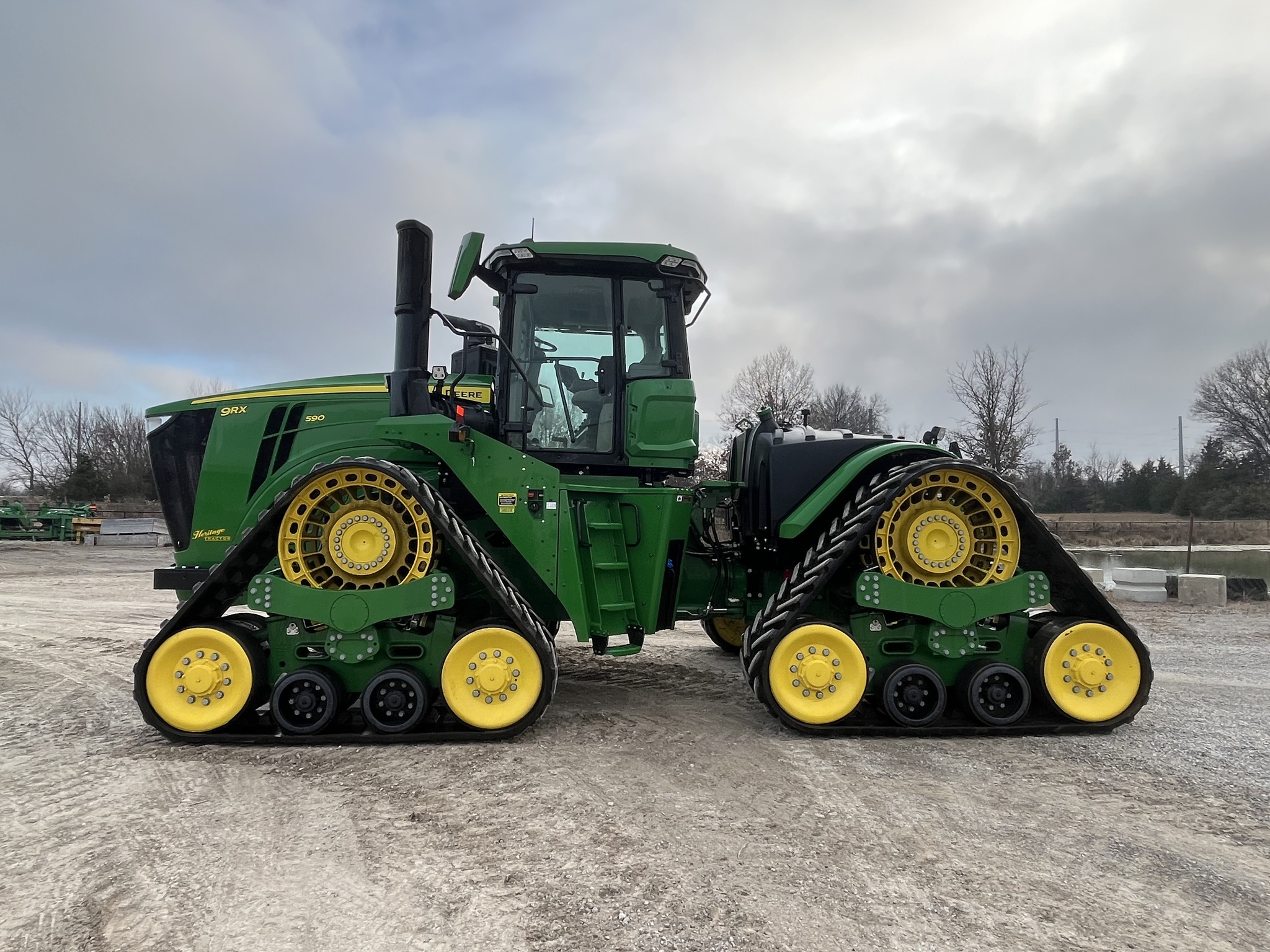  2022 John Deere 9RX 590 at Heritage Tractor in Pittsburg, KS