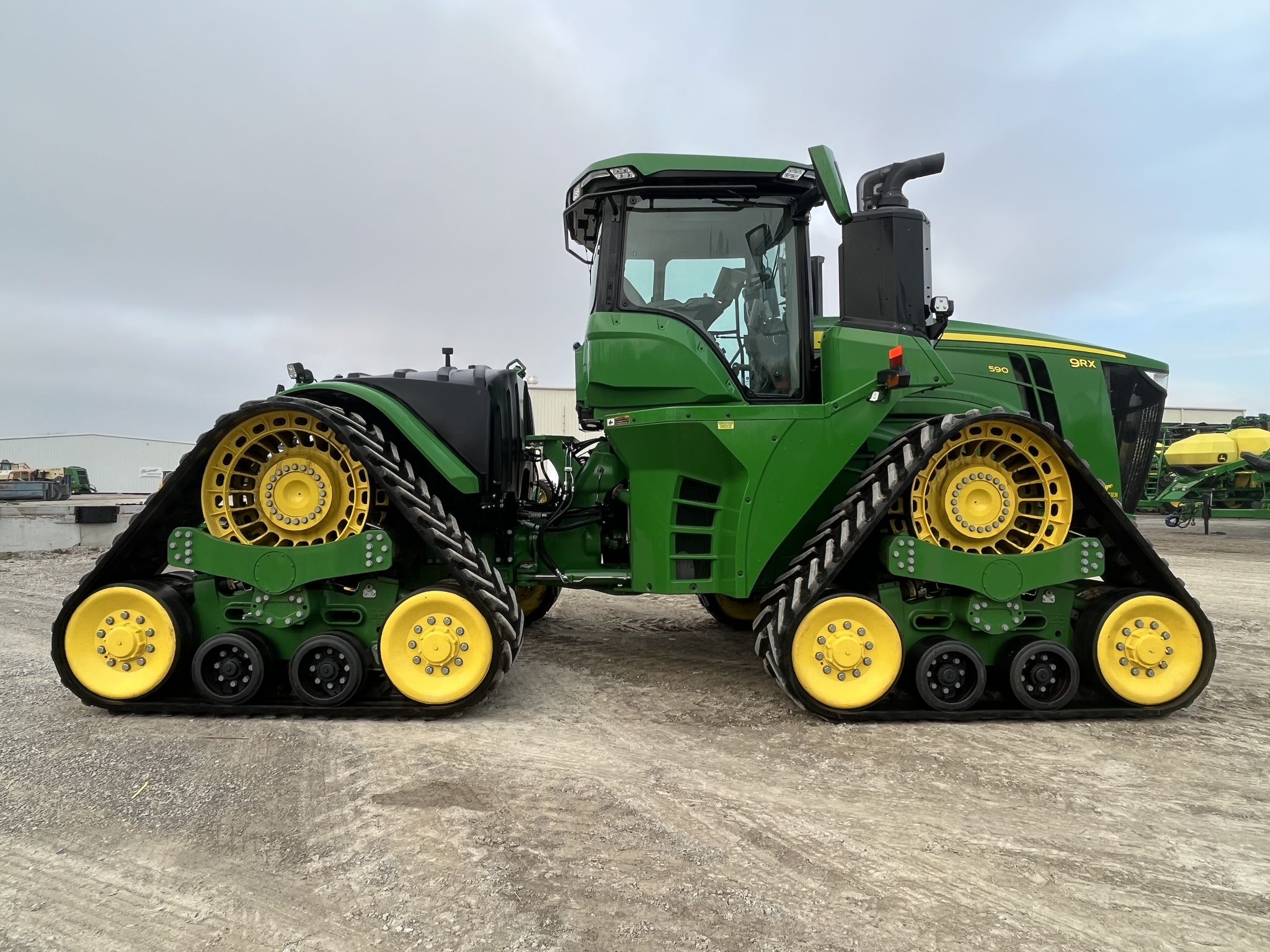  2022 John Deere 9RX 590 at Heritage Tractor in Pittsburg, KS