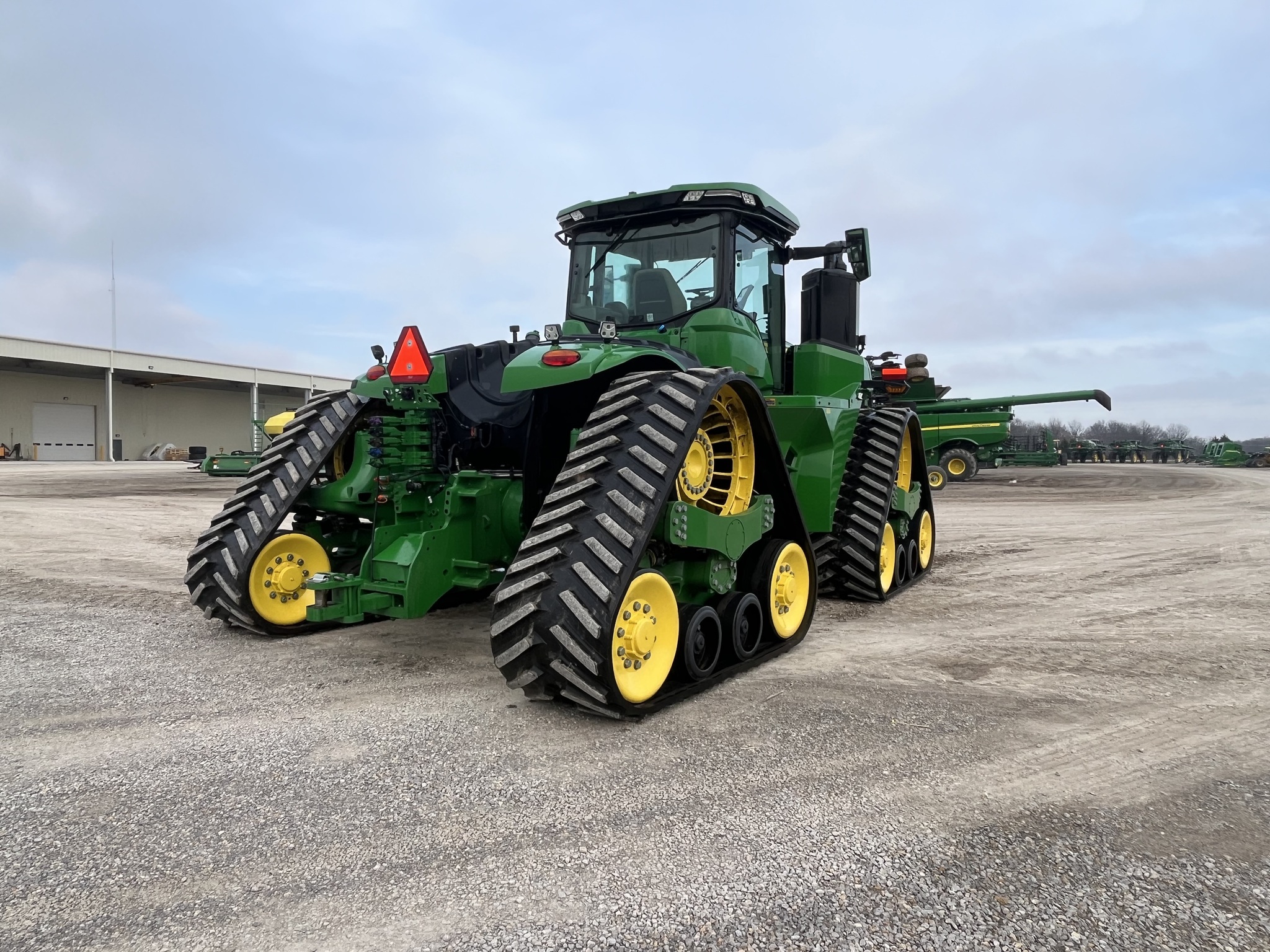  2022 John Deere 9RX 590 at Heritage Tractor in Pittsburg, KS