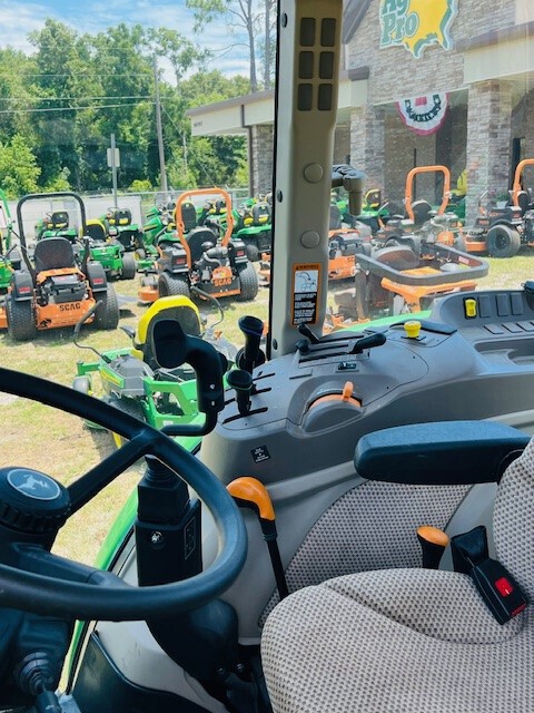 2025 John Deere 5090E Image 7