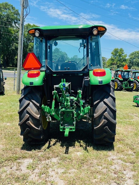 2025 John Deere 5090E Image 5