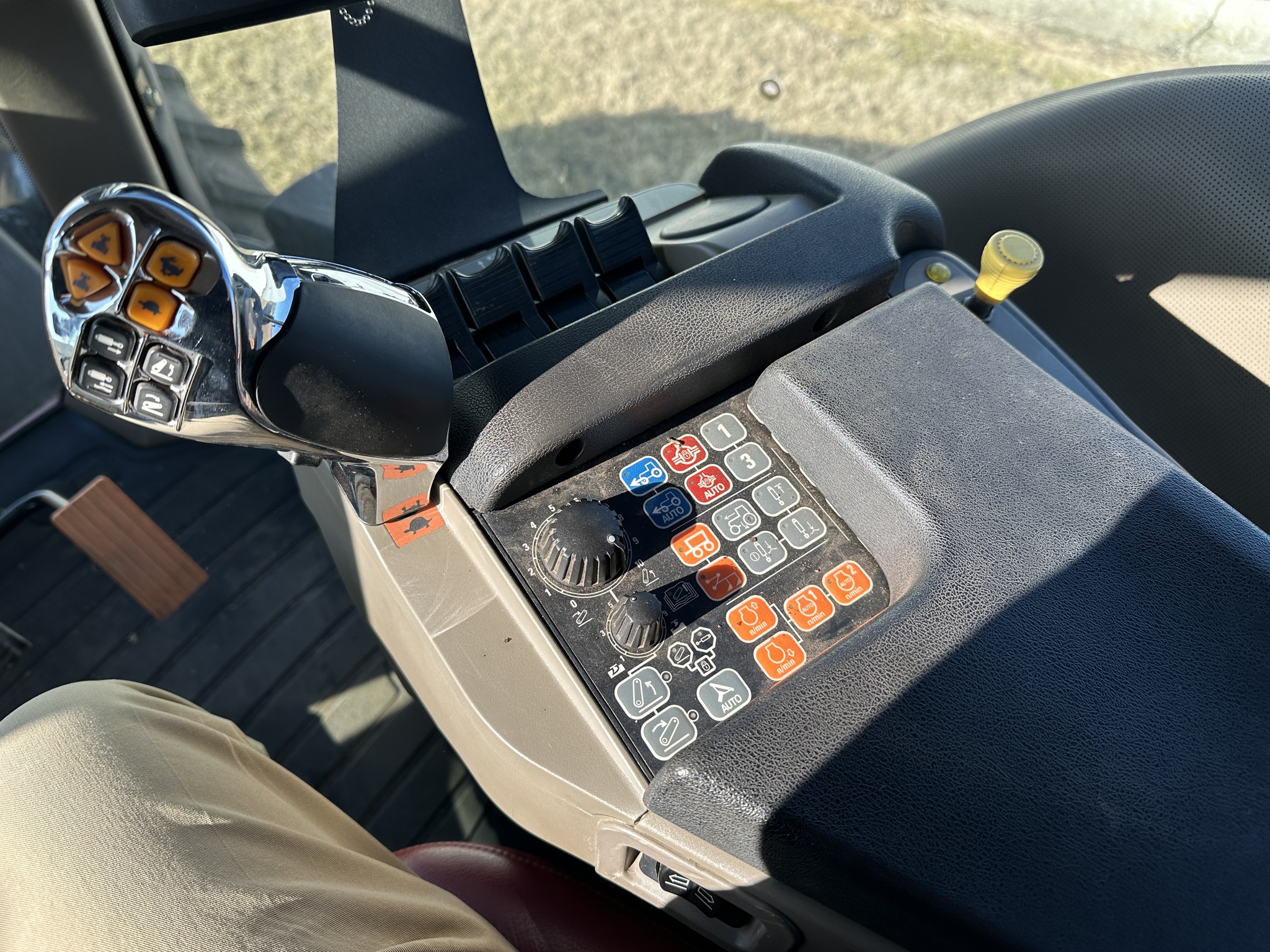 2013 Case IH Magnum 260 Image 7