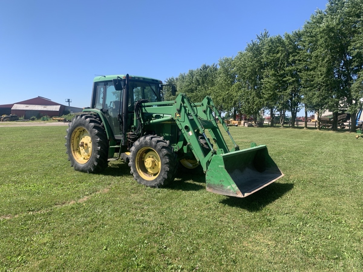 2000 John Deere 6410 Image 7