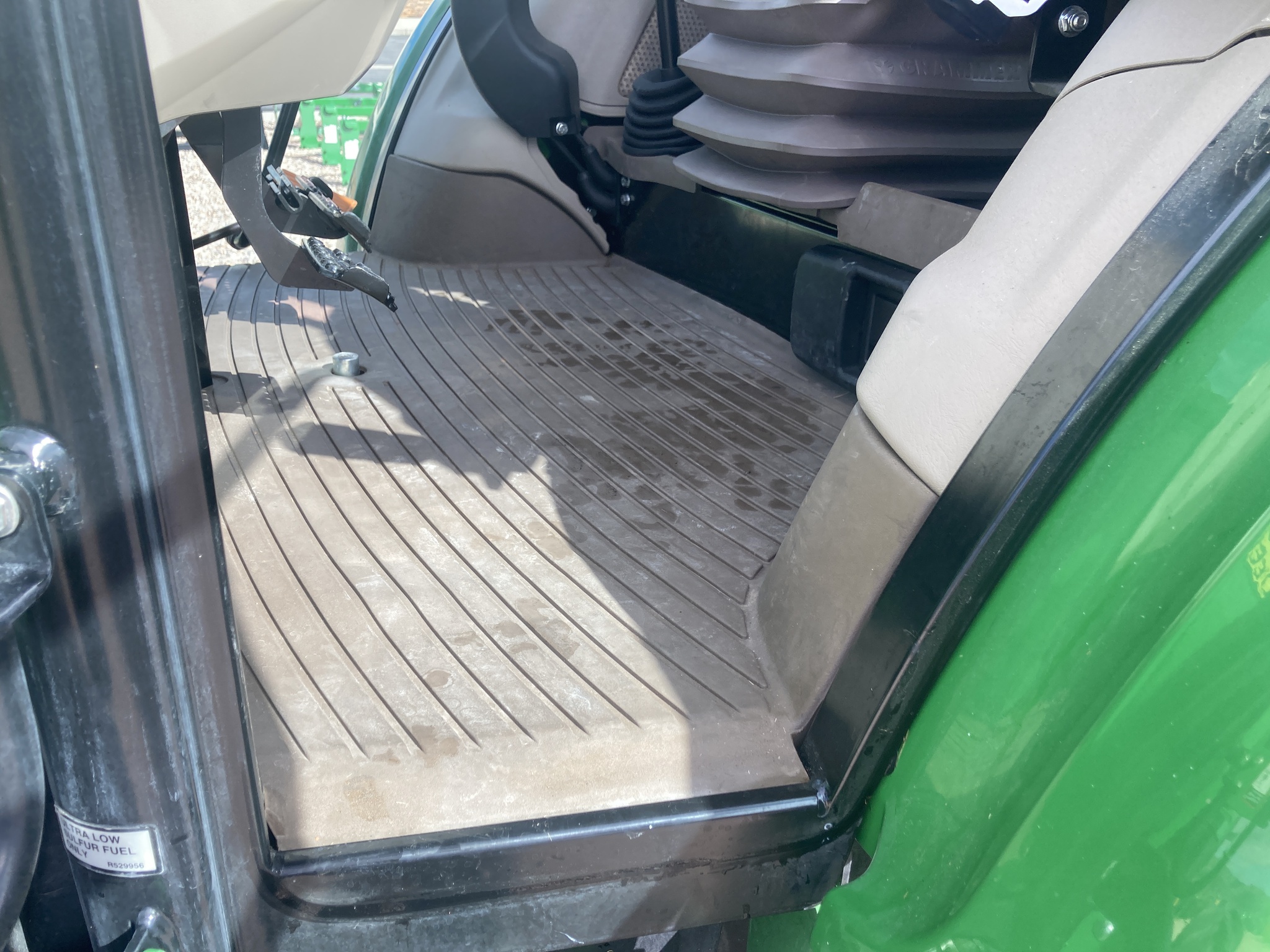 2024 John Deere 5105M Image 23