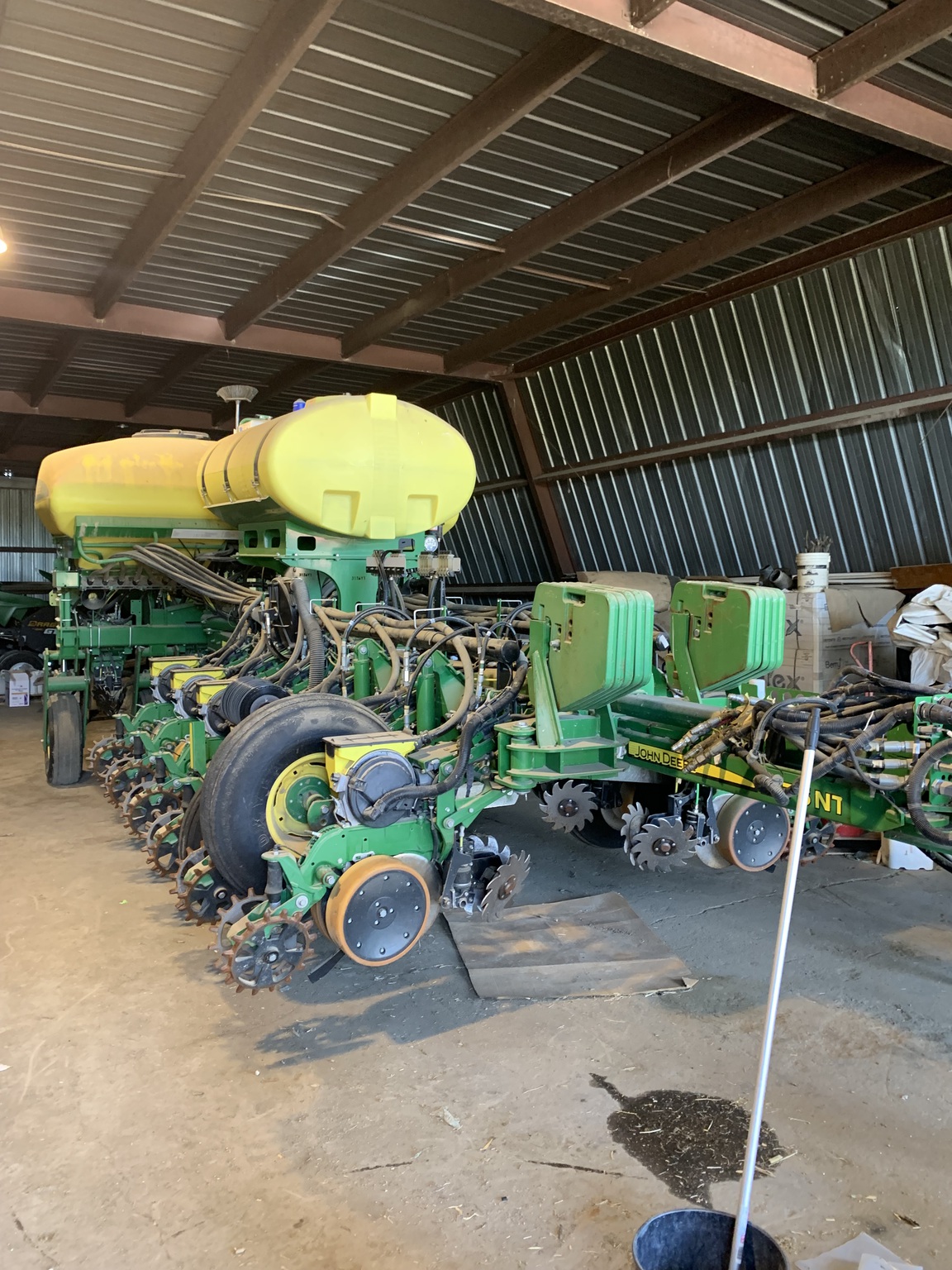 2018 John Deere 1775NT Image 1