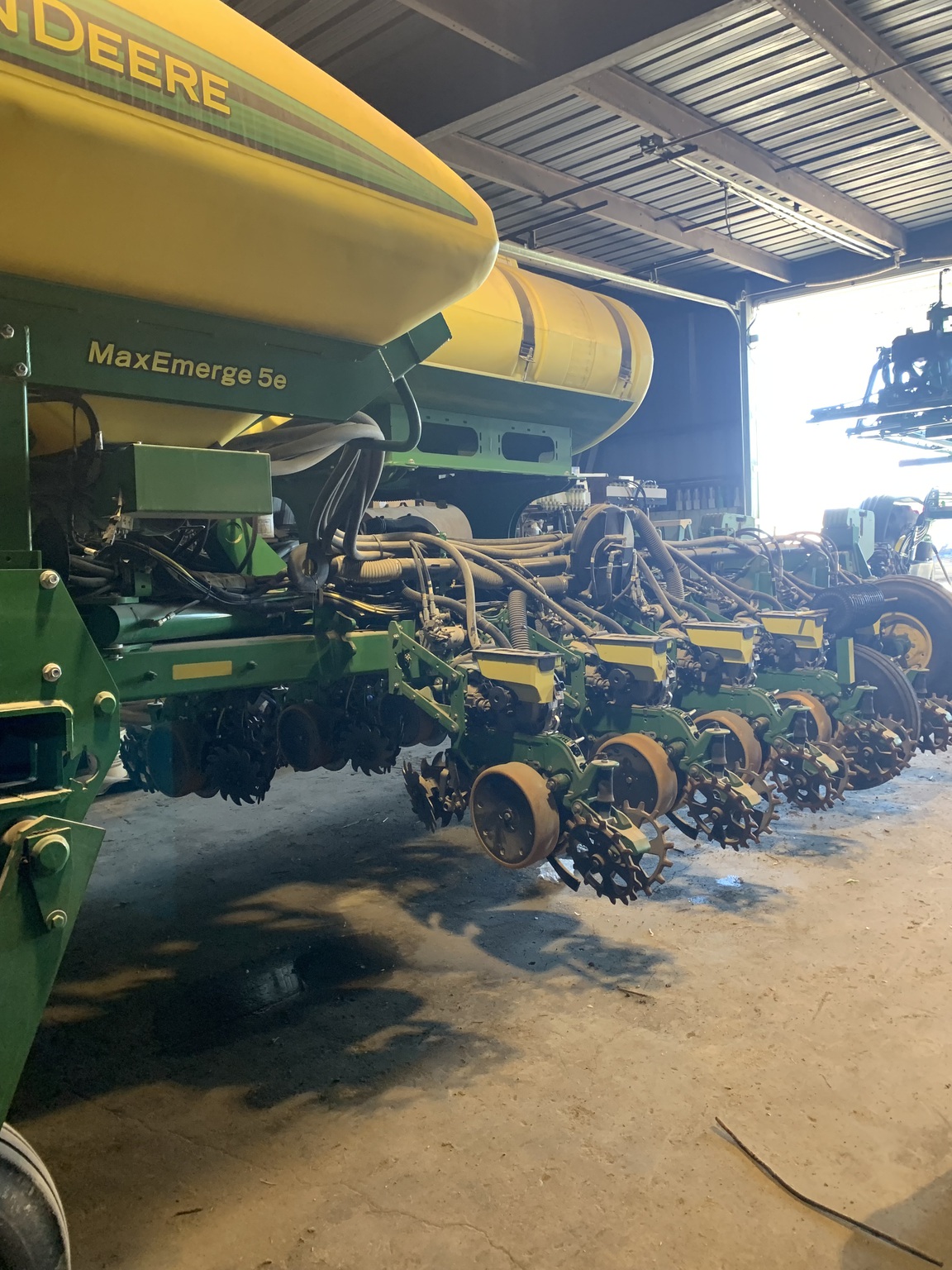 2018 John Deere 1775NT Image 10