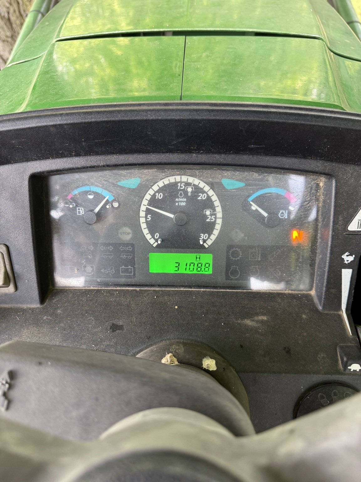 2014 John Deere 5055E Image 5