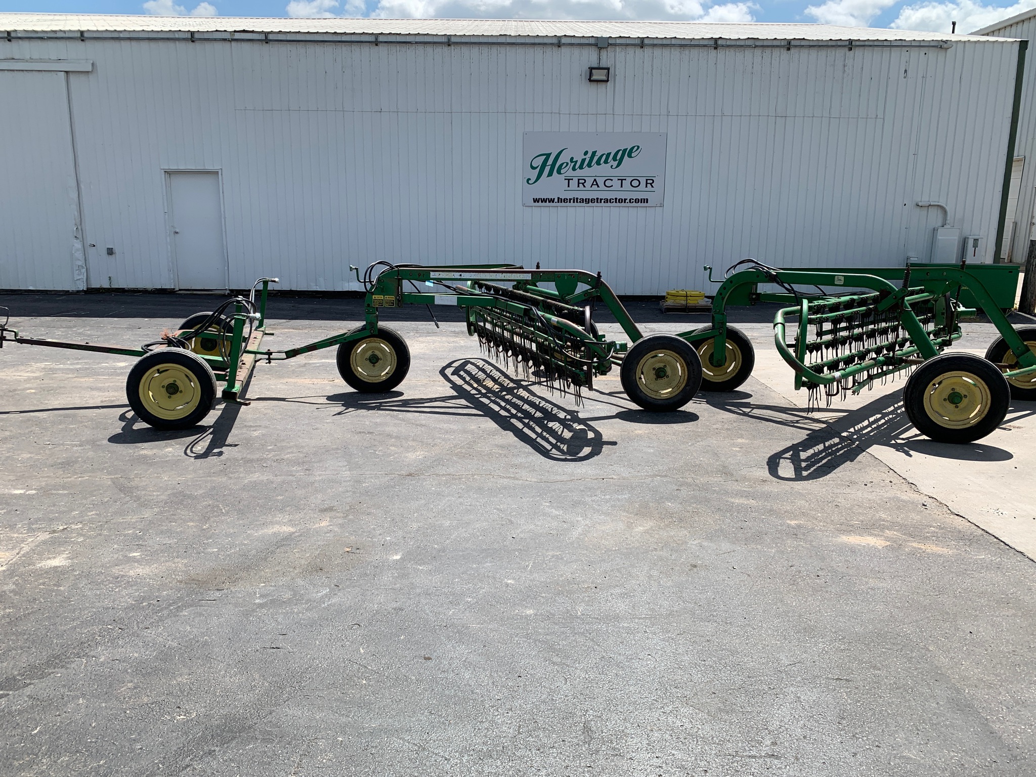  1992 John Deere 672 at Heritage Tractor in Lamar, MO