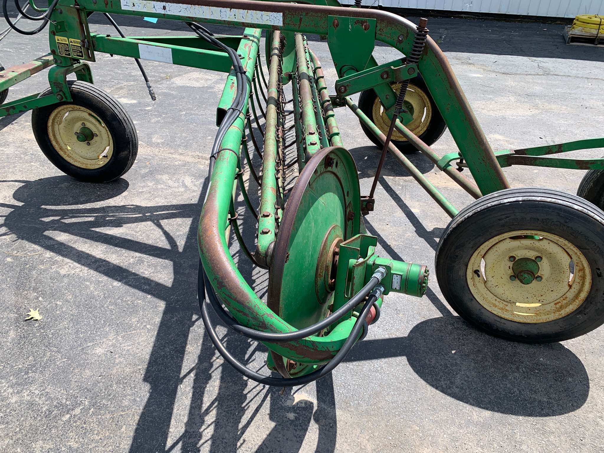  1992 John Deere 672 at Heritage Tractor in Lamar, MO
