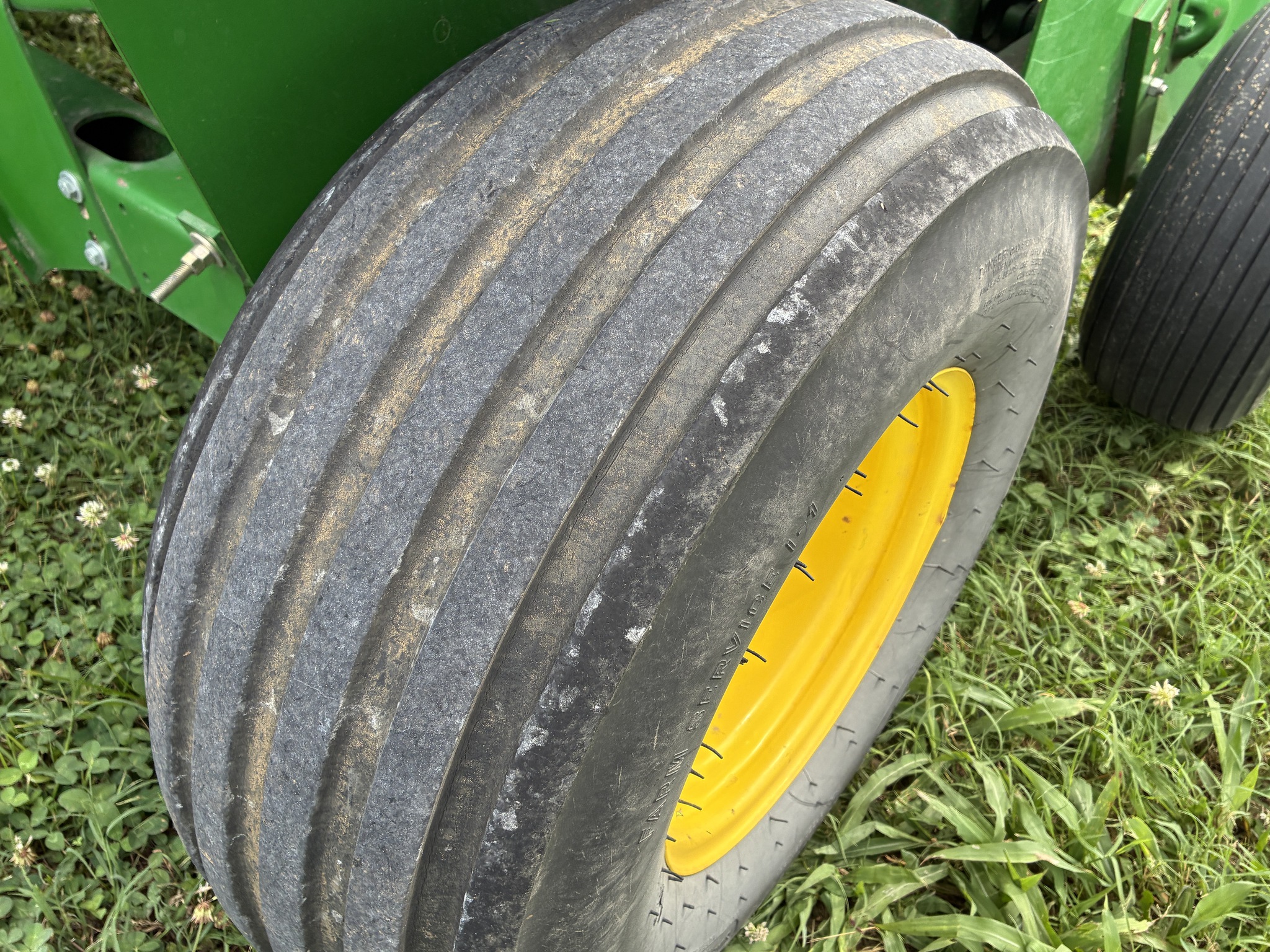 2014 John Deere 348 Image 27