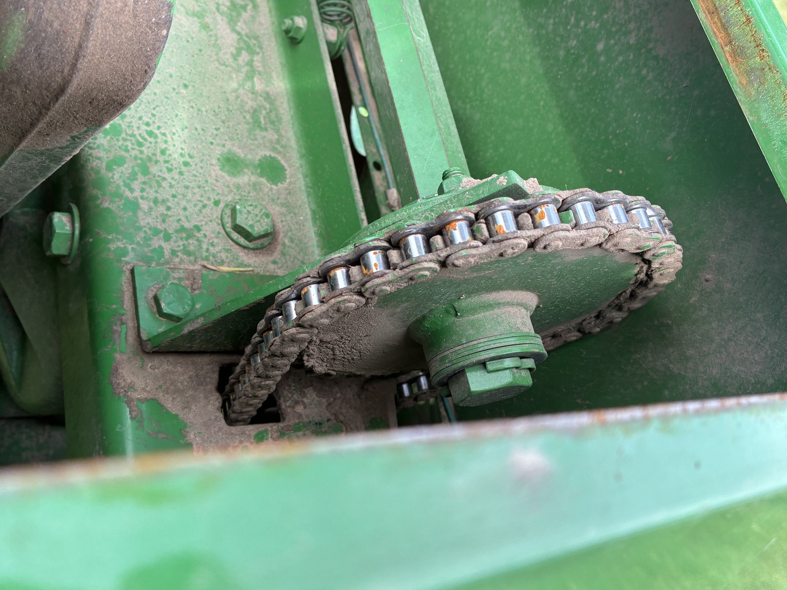 2014 John Deere 348 Image 17