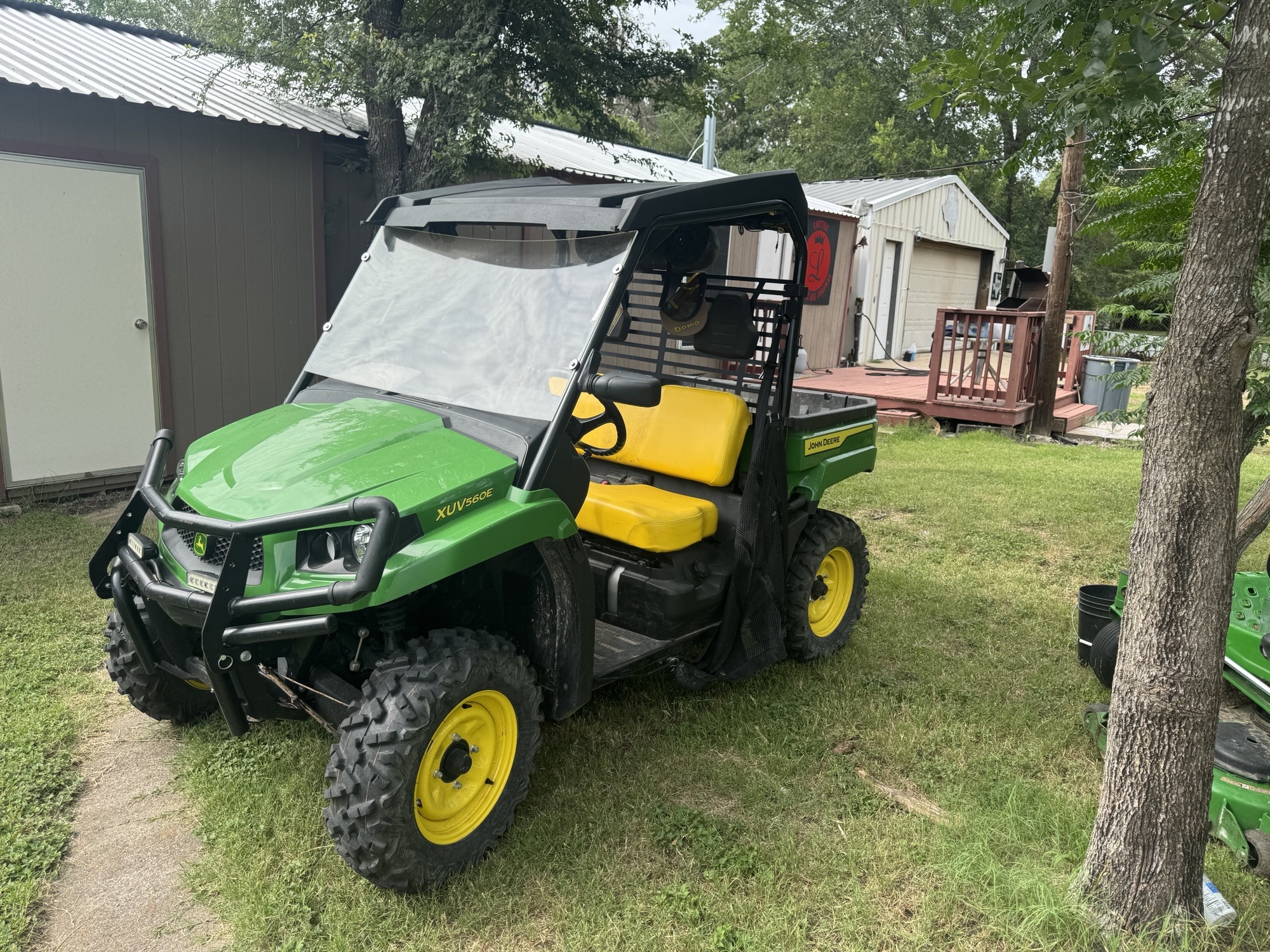 2021 John Deere XUV 560E Image 1