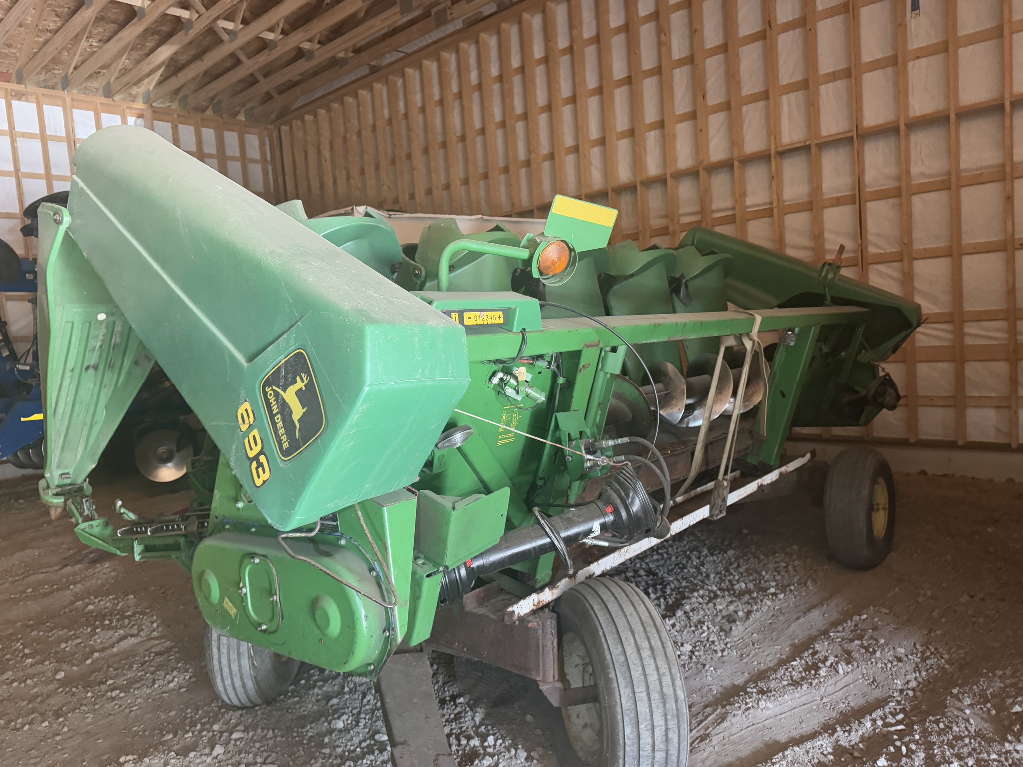 1999 John Deere 693 Image 1