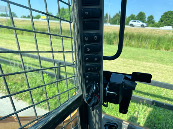 2023 Case TV620B