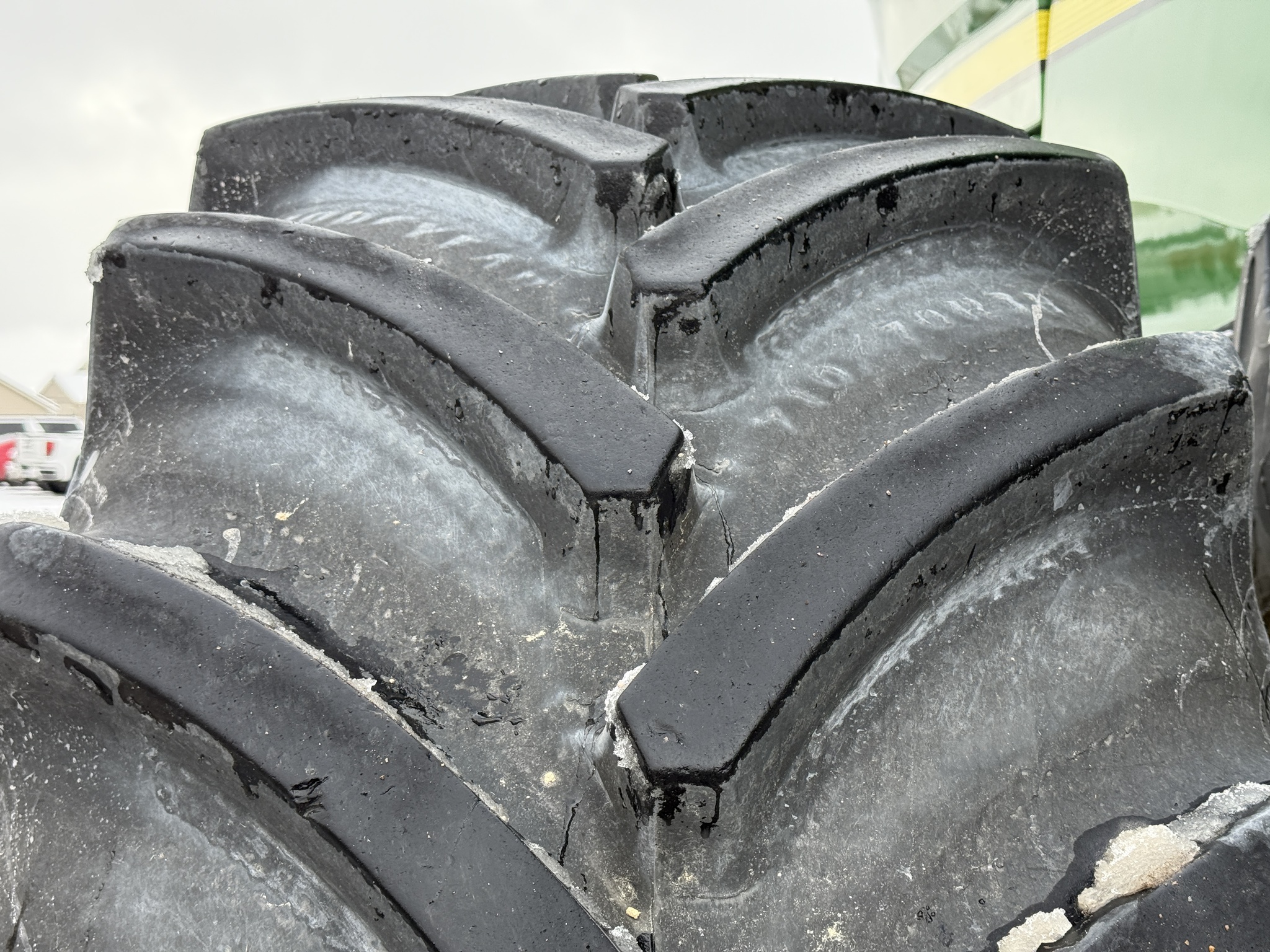 2017 John Deere S680 Image 38