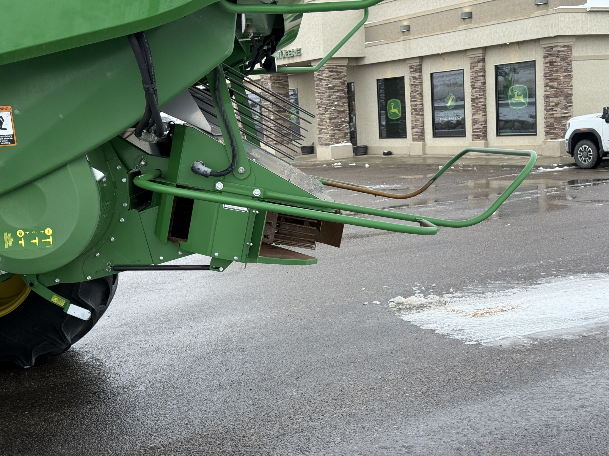 2017 John Deere S680 Image 25