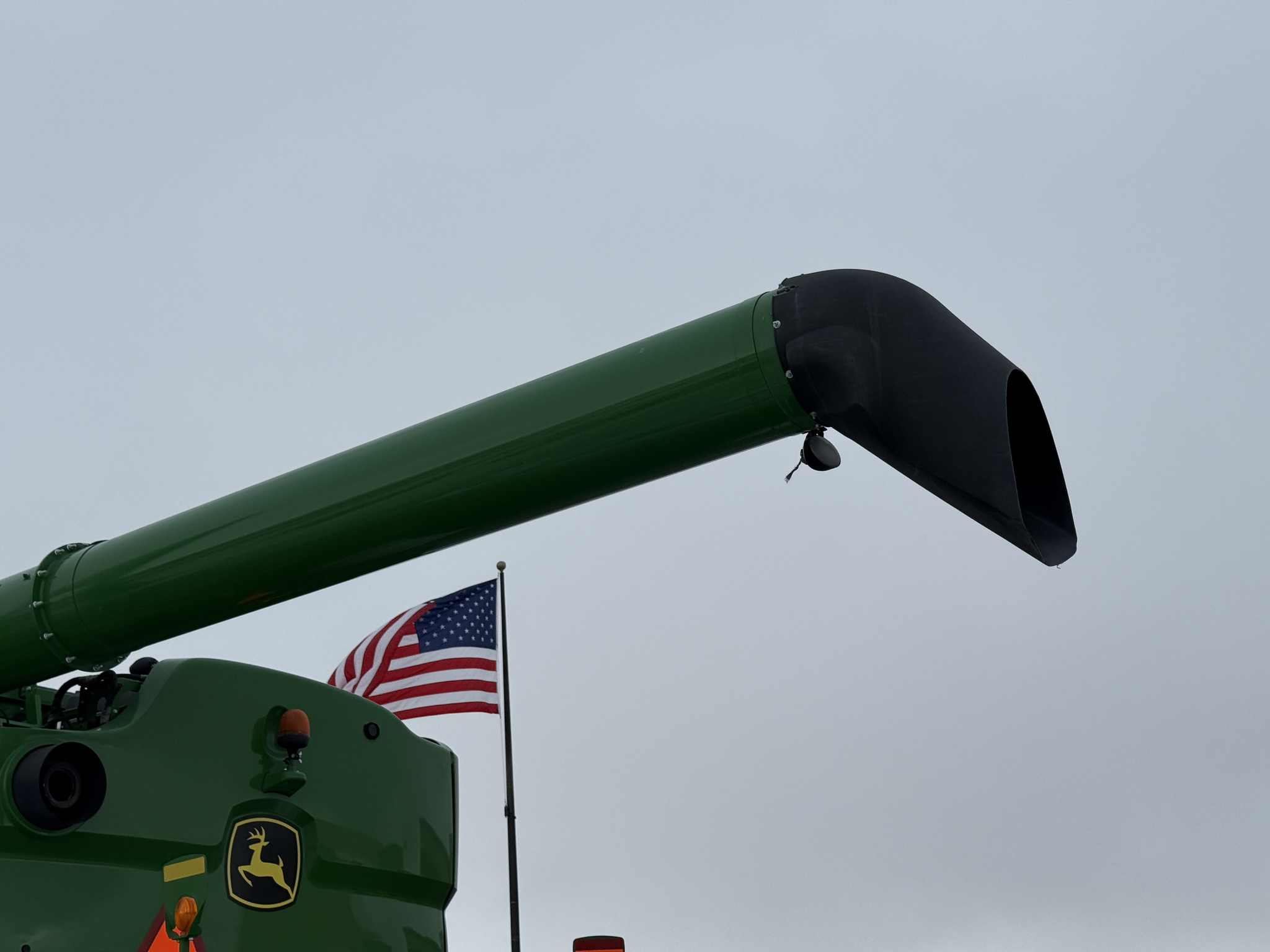 2017 John Deere S680 Image 44