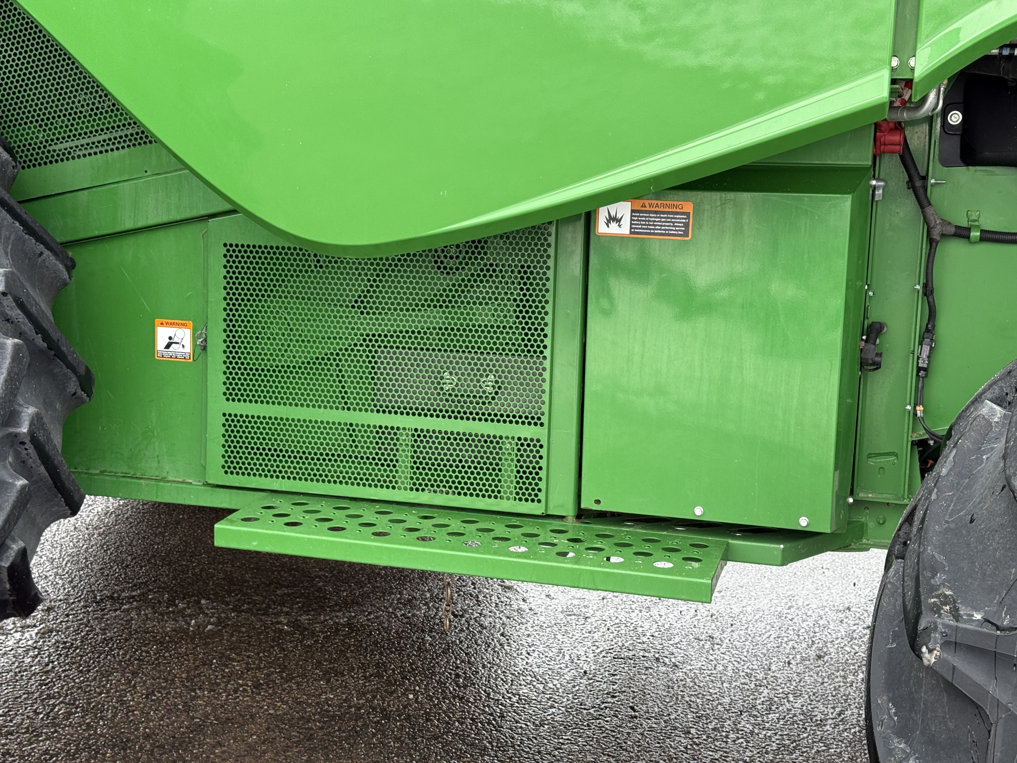 2017 John Deere S680 Image 46