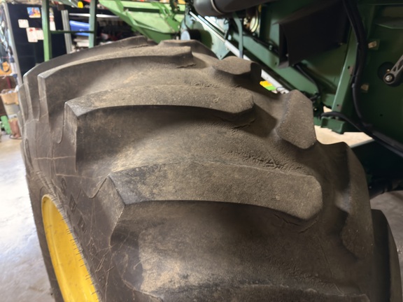 Photo of 2013 John Deere S670