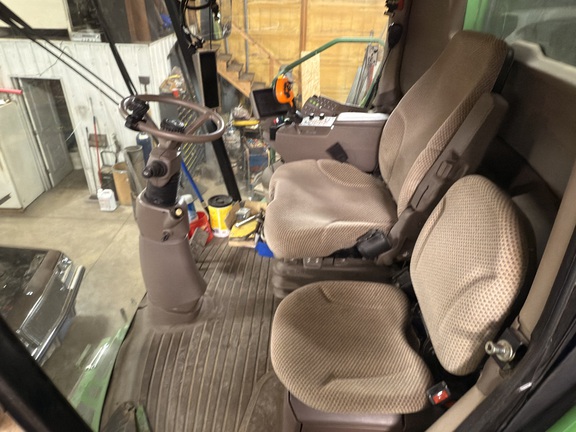 Photo of 2013 John Deere S670