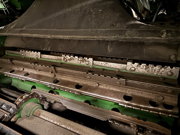 Photo of 2013 John Deere S670