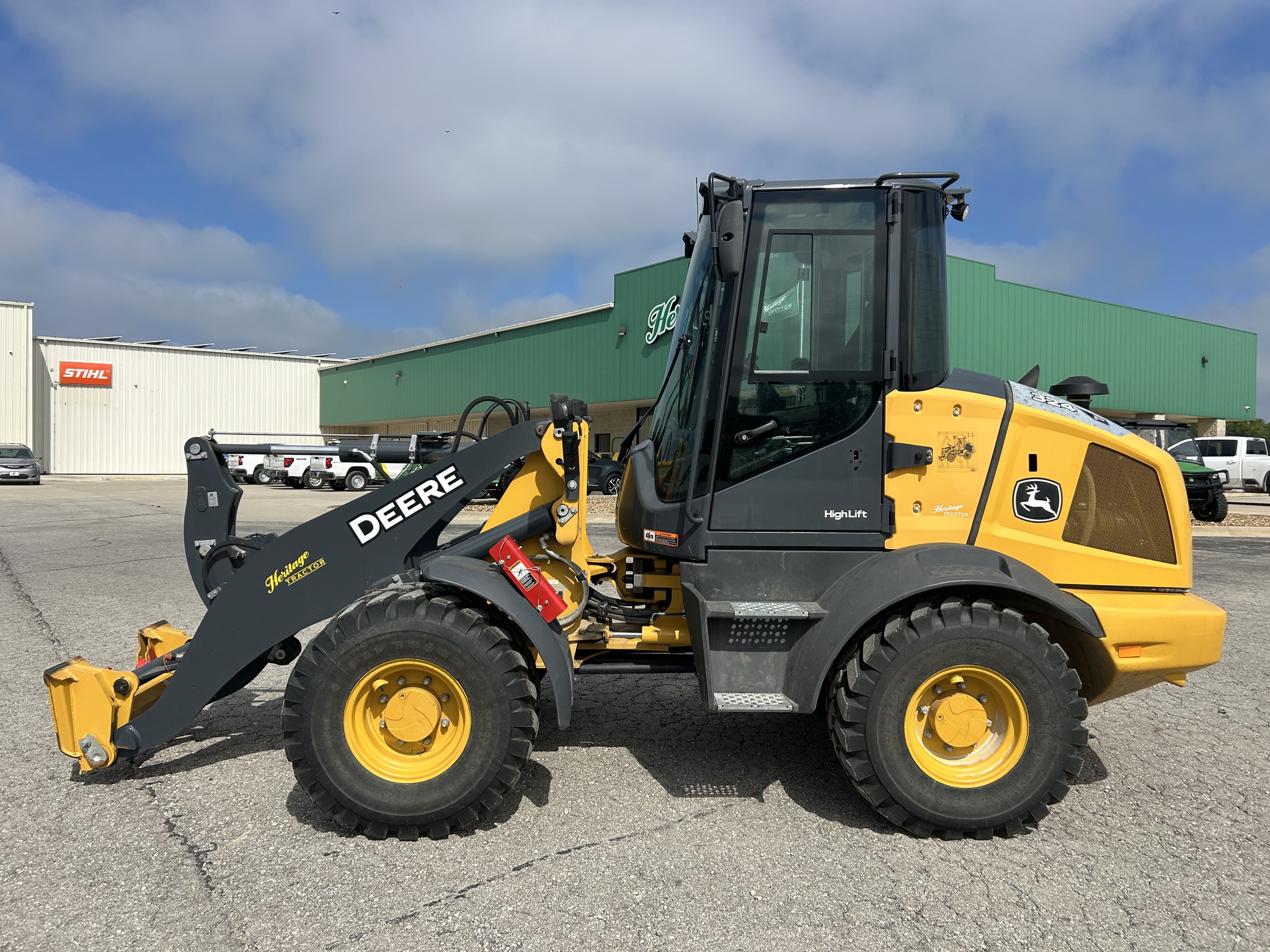  2023 John Deere 324 P at Heritage Tractor in Baldwin City, KS