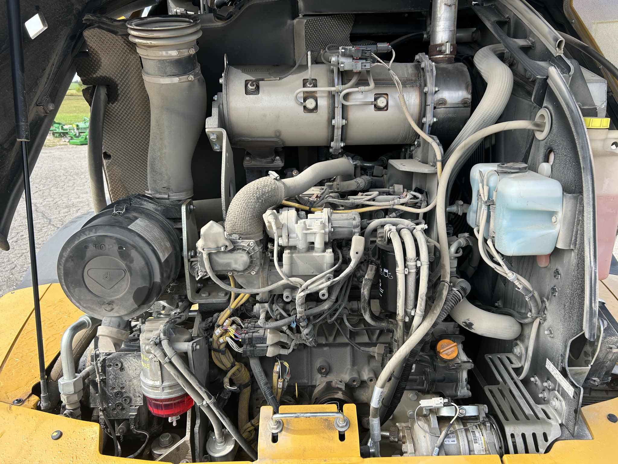  2023 John Deere 324 P at Heritage Tractor in Baldwin City, KS