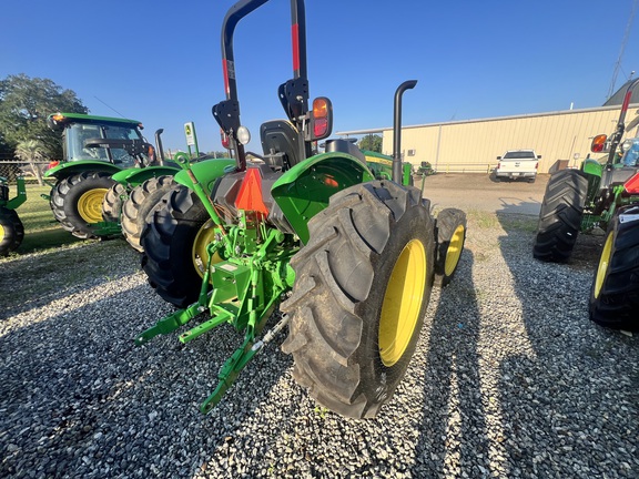 2022 John Deere 5065E Photo 4