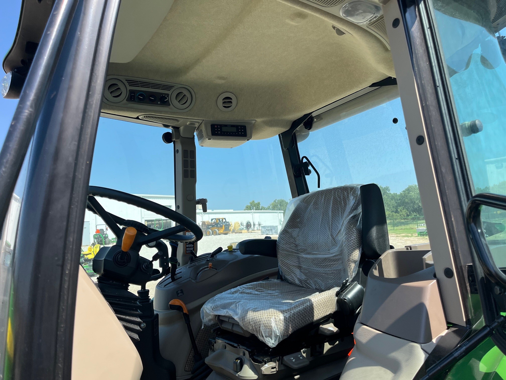 2024 John Deere 5090E Image 15