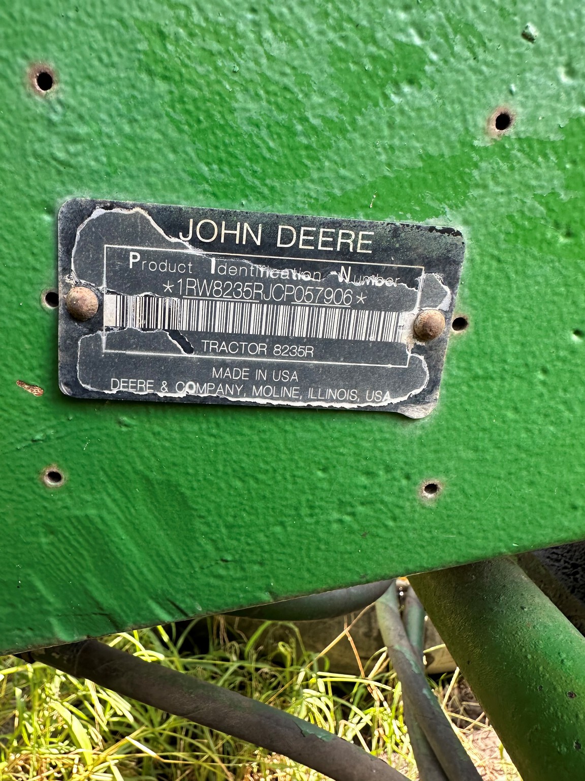 2012 John Deere 8235R Image 9