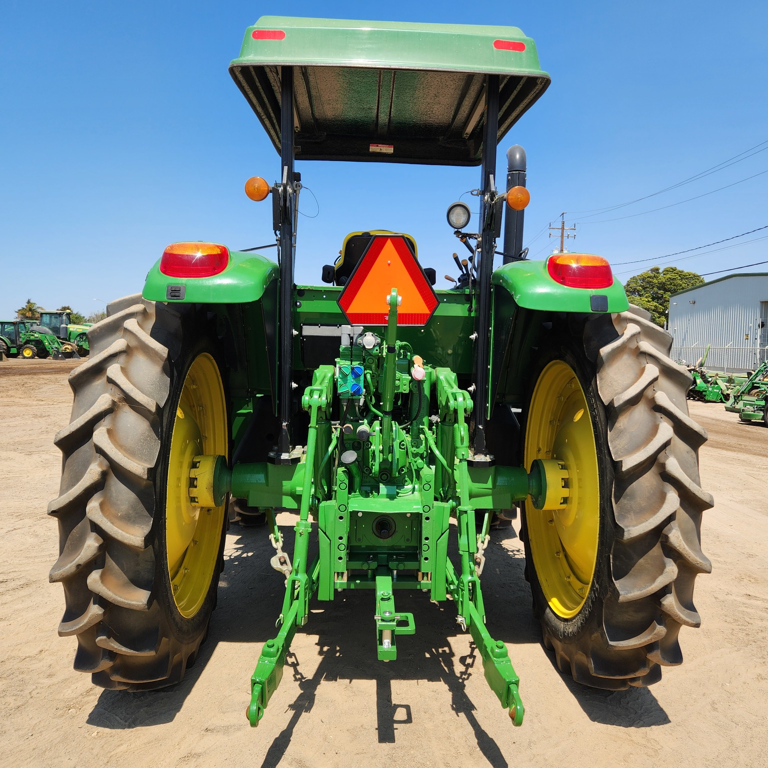 2021 John Deere 6120M Image 4