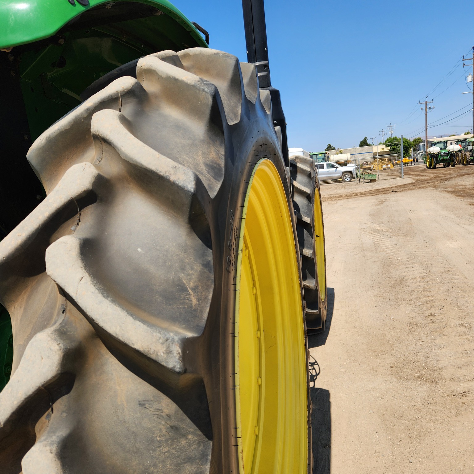 2021 John Deere 6120M Image 10